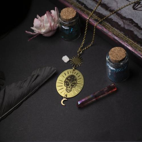 collier pendentif alien - geek en laiton