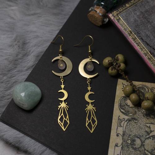 boucles d'oreilles ailes de fée et lune  en laiton