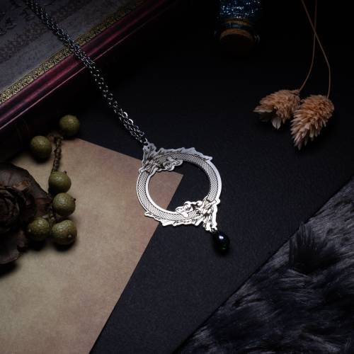 collier pendentif dragon