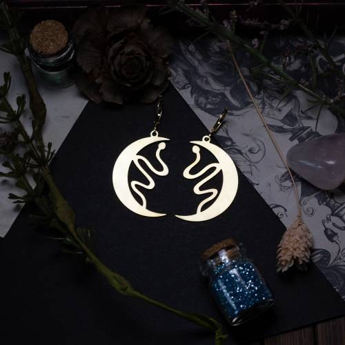 boucles d'oreilles serpent et lune  en laiton  - sorcière - magie - reptile