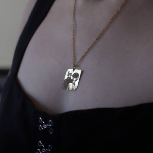 simple collier pendentif couples mythiques : gothique, laiton