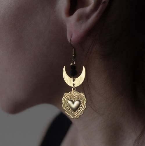 boucles d'oreilles boucle d’oreille coeur et lune perles noir style ex voto en laiton